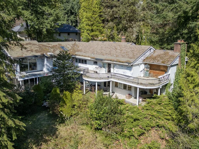 764 Eyremount Drive, West Vancouver, BC, V7S 2A4 - 2