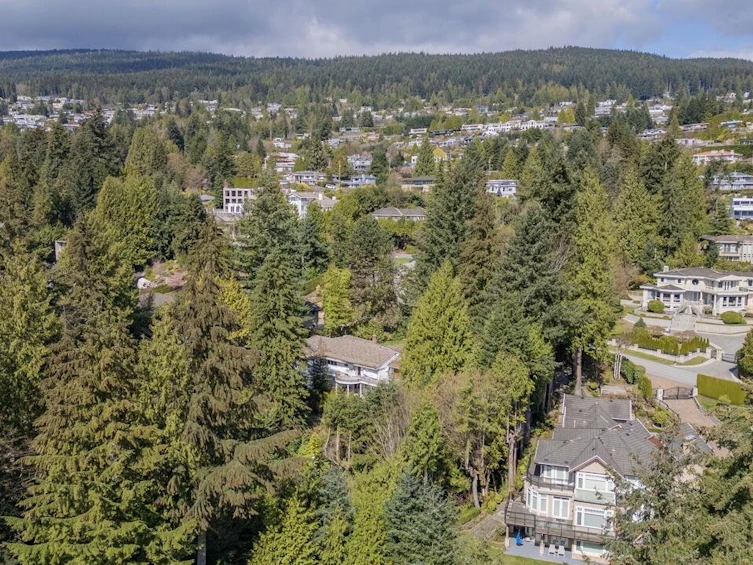764 Eyremount Drive, West Vancouver, BC, V7S 2A4 - 6