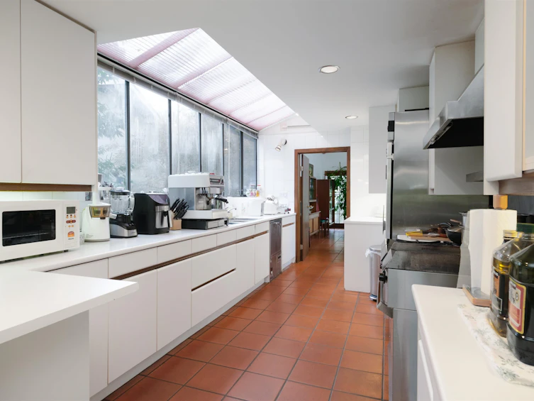 6000 Buckingham Avenue, Burnaby, BC, V5E 2A4 - 10