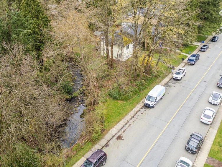 341 W 19th Street, North Vancouver, BC, V7M 1X7 - 17