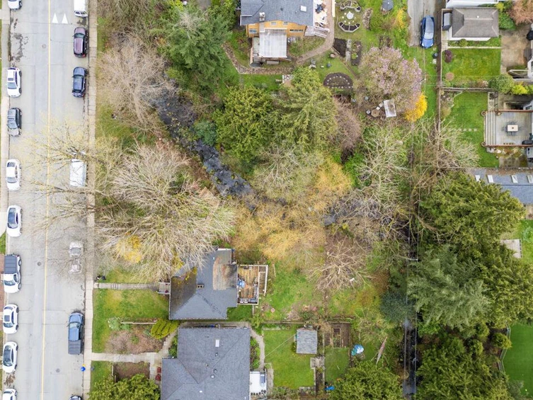 341 W 19th Street, North Vancouver, BC, V7M 1X7 - 11