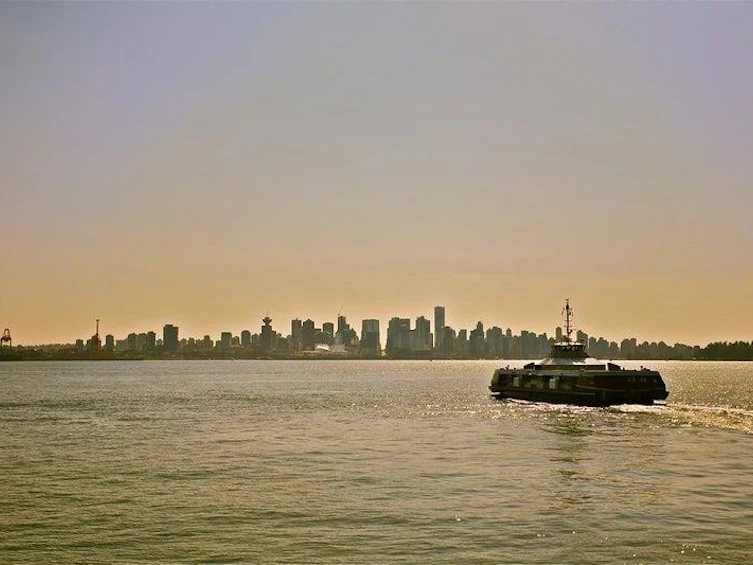 341 W 19th Street, North Vancouver, BC, V7M 1X7 - 2