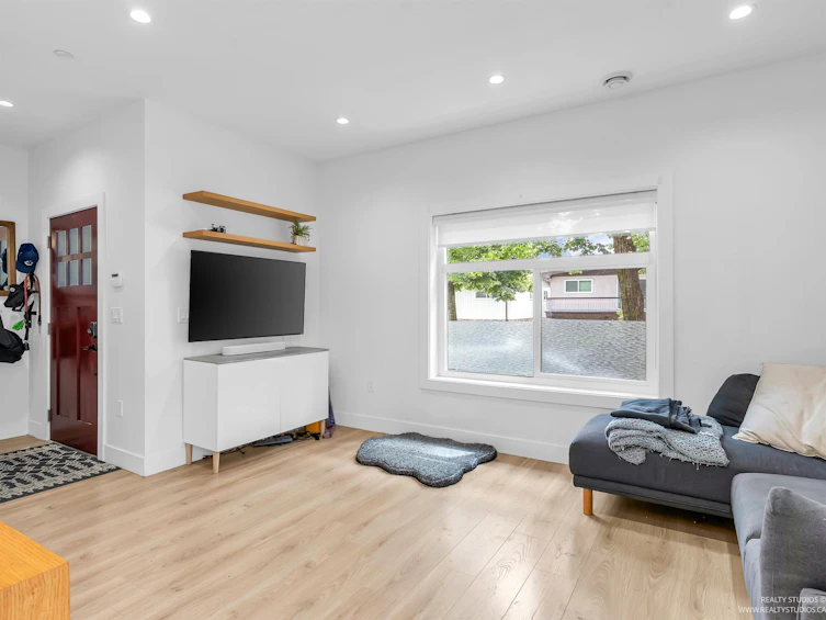 5113 Fairmont Street, Vancouver, BC, V5R 3V4 - 24
