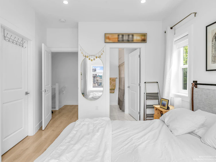 5113 Fairmont Street, Vancouver, BC, V5R 3V4 - 9