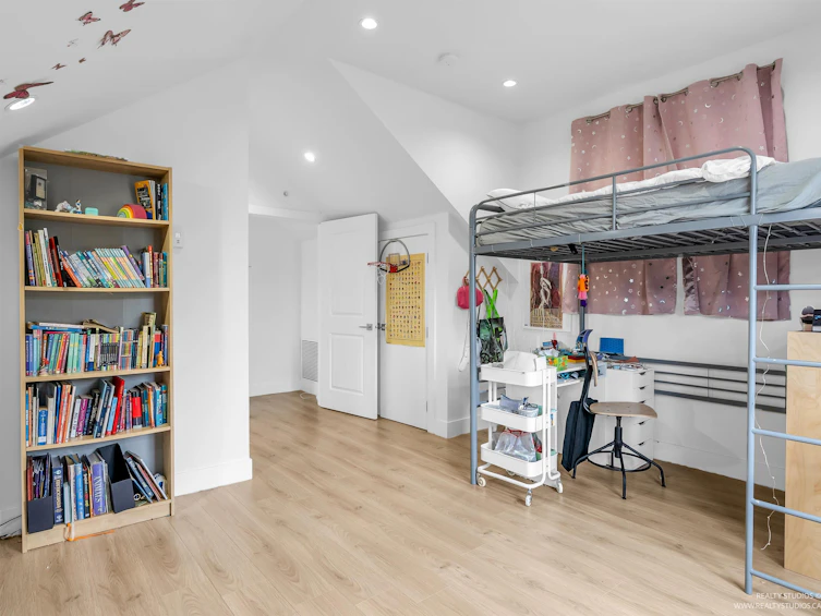 5113 Fairmont Street, Vancouver, BC, V5R 3V4 - 17