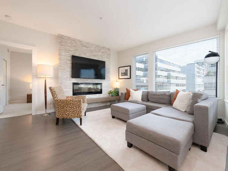 223-255 W 1st Street, North Vancouver, BC, V7M 3G8 - 2