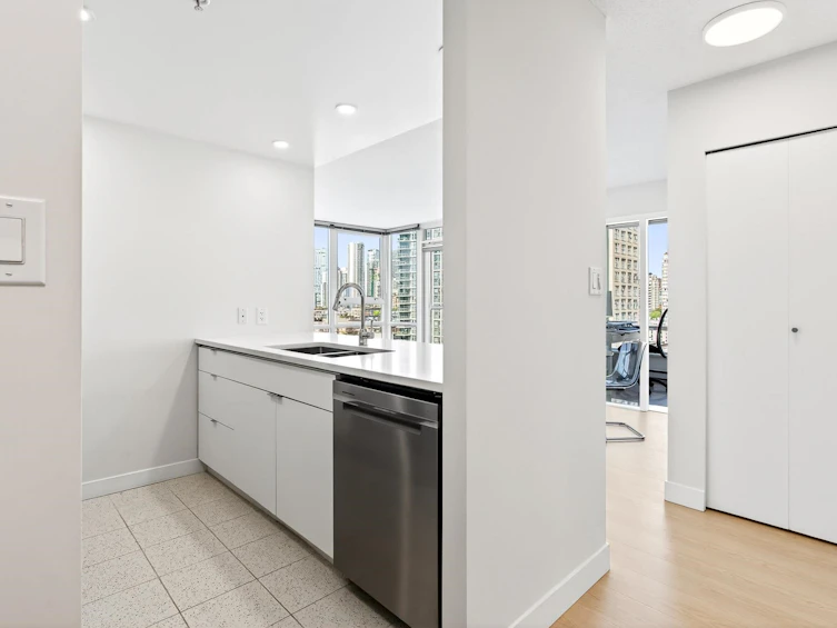 1810-939 Expo Boulevard, Vancouver, BC, V6Z 3G7 - 13