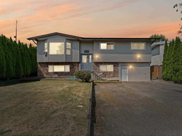 8645 Baker Drive, Chilliwack, BC, V2P 7A3