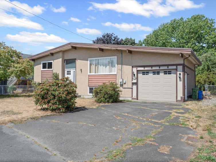 45259 Stirling Avenue, Chilliwack, BC, V2R 2M7 - 2