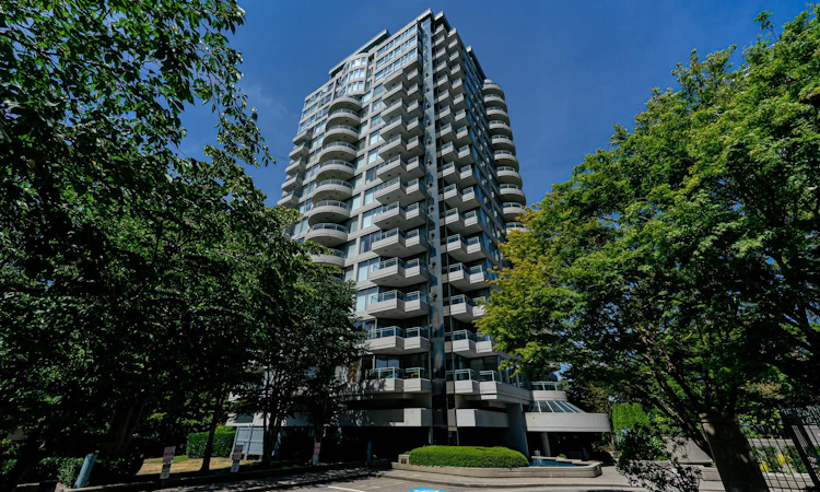 806-13353 108 Avenue