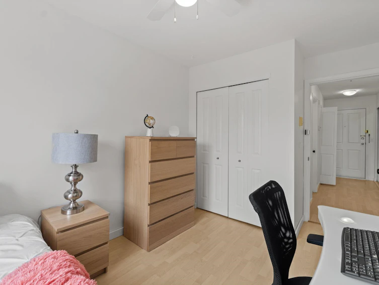 405-10186 155 Street, Surrey, BC, V3R 0R6 - 11