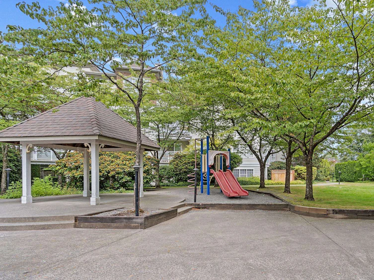 405-10186 155 Street, Surrey, BC, V3R 0R6 - 21