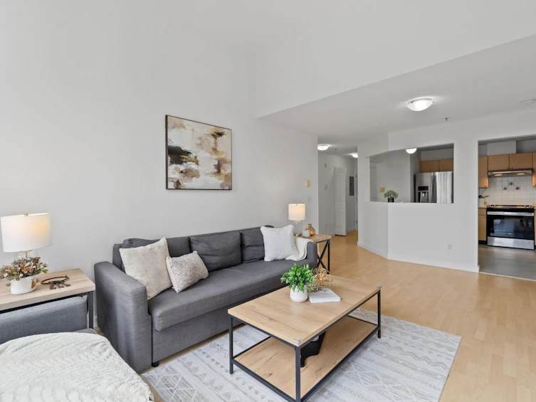 405-10186 155 Street, Surrey, BC, V3R 0R6 - 4