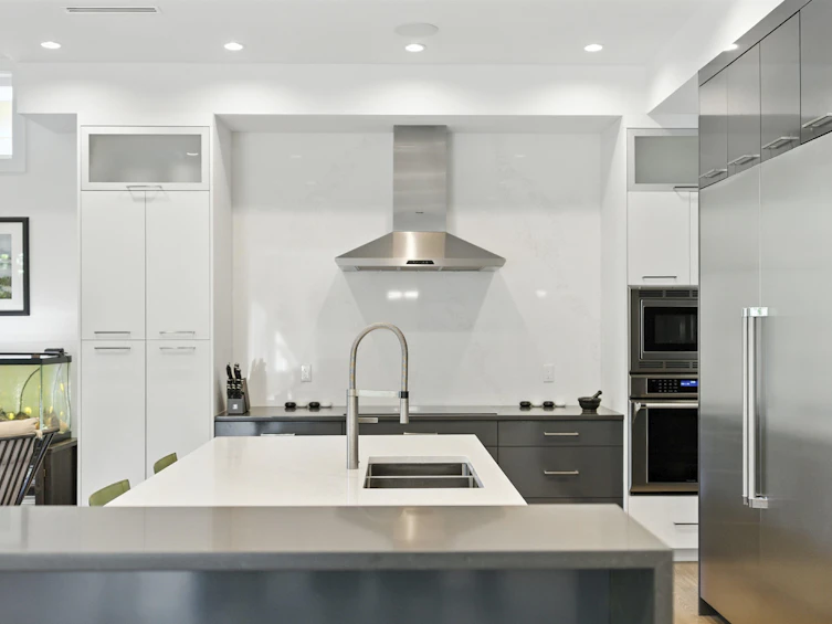 1891 Burrill Avenue, North Vancouver, BC, V7K 1M3 - 11