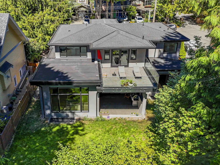 1891 Burrill Avenue, North Vancouver, BC, V7K 1M3 - 38