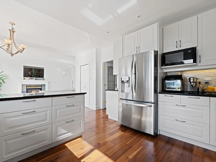 1075 Adderley Street, North Vancouver, BC, V7L 1T4 - 10
