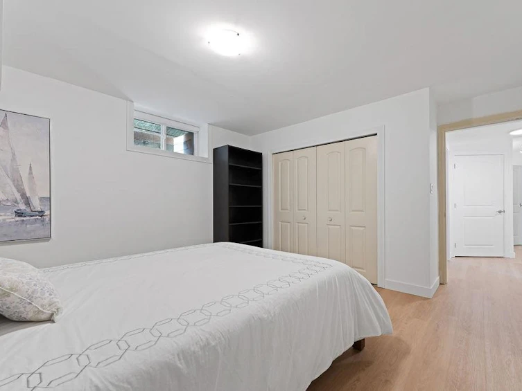 1075 Adderley Street, North Vancouver, BC, V7L 1T4 - 32
