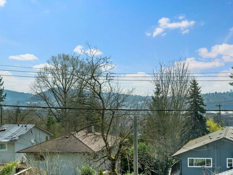 1075 Adderley Street, North Vancouver, BC, V7L 1T4 - 40