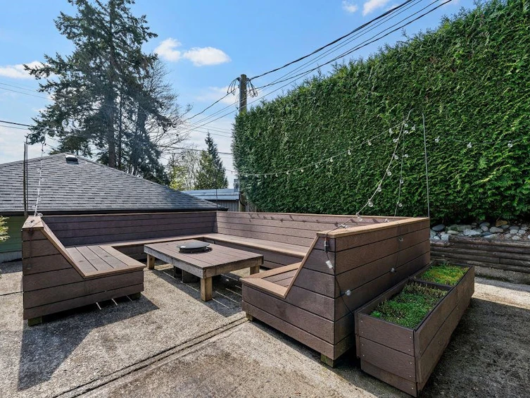 1075 Adderley Street, North Vancouver, BC, V7L 1T4 - 35