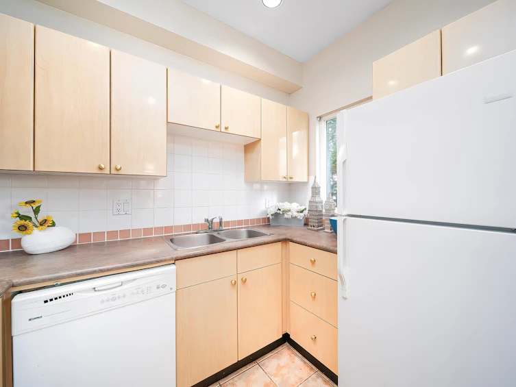 7668 Bennett Road, Richmond, BC, V6Y 1N2 - 14