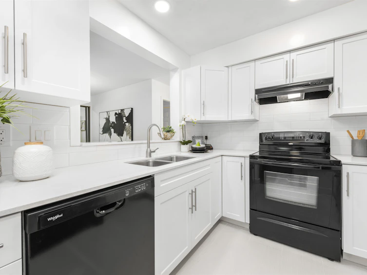 W205-688 W 12th Avenue, Vancouver, BC, V5Z 1M8 - 13