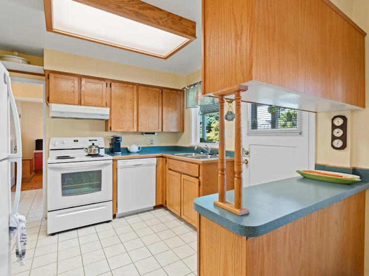 1415 London Street, New Westminster, BC, V3M 3C3 - 8