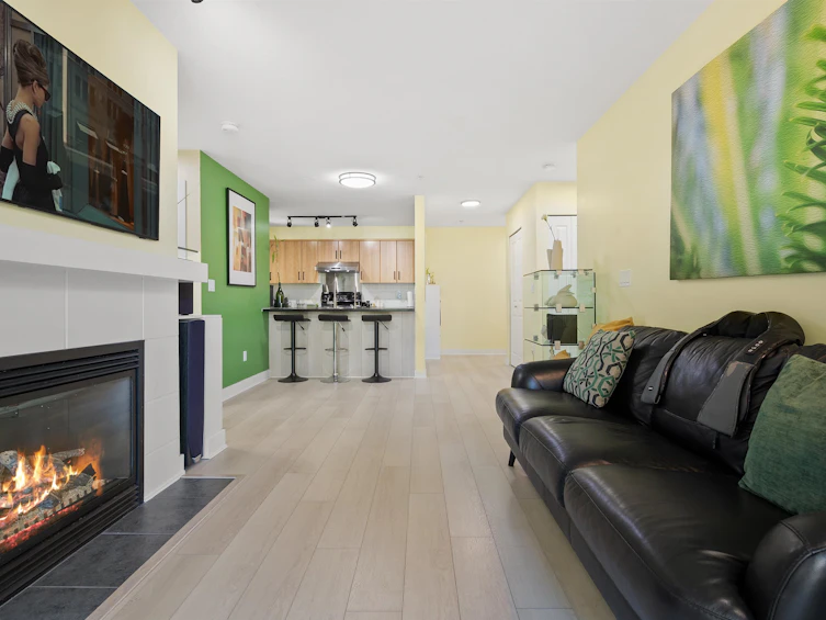 209-3240 St Johns Street, Port Moody, BC, V3H 0C1