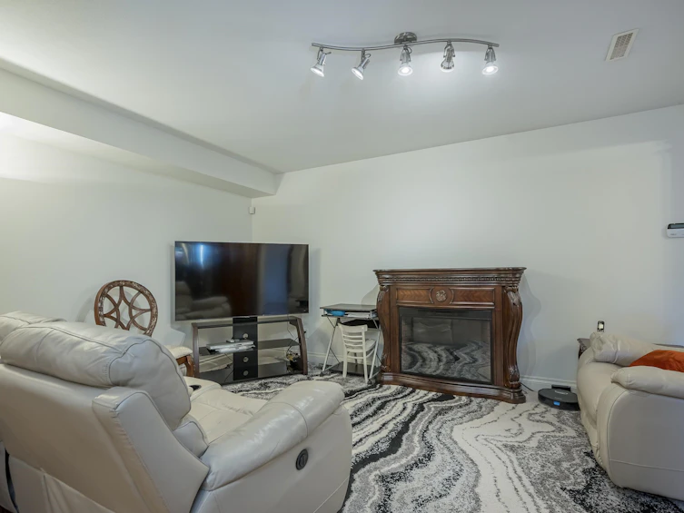 21179 83a Avenue, Langley, BC, V2Y 0C4 - 32
