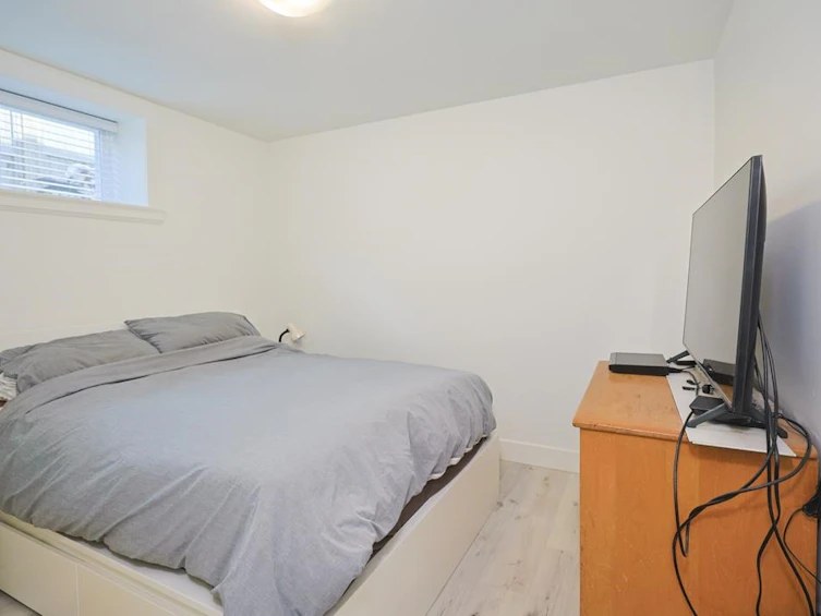 5855 St. George Street, Vancouver, BC, V5W 2Y4 - 23