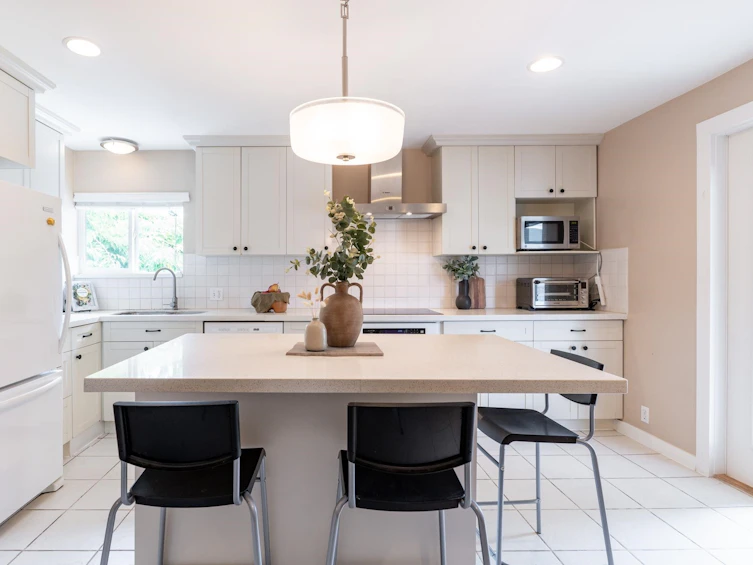 5720 Curtis Street, Burnaby, BC, V5B 2A2 - 9
