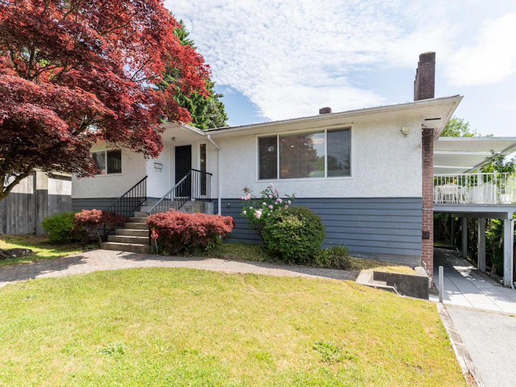 5720 Curtis Street, Burnaby, BC, V5B 2A2 - 3