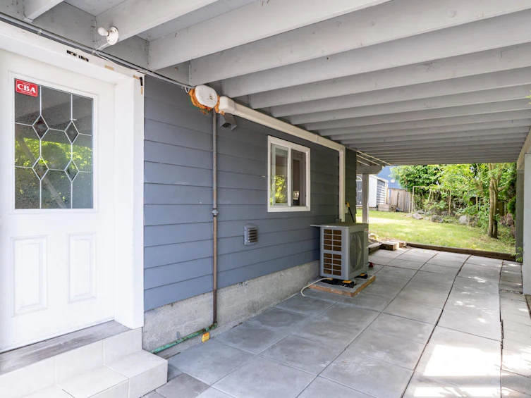5720 Curtis Street, Burnaby, BC, V5B 2A2 - 27