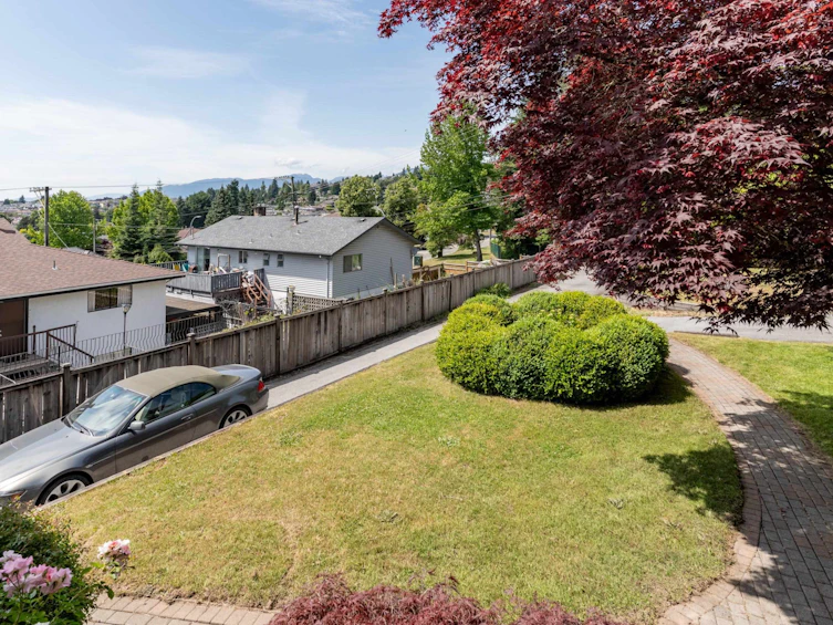 5720 Curtis Street, Burnaby, BC, V5B 2A2 - 4
