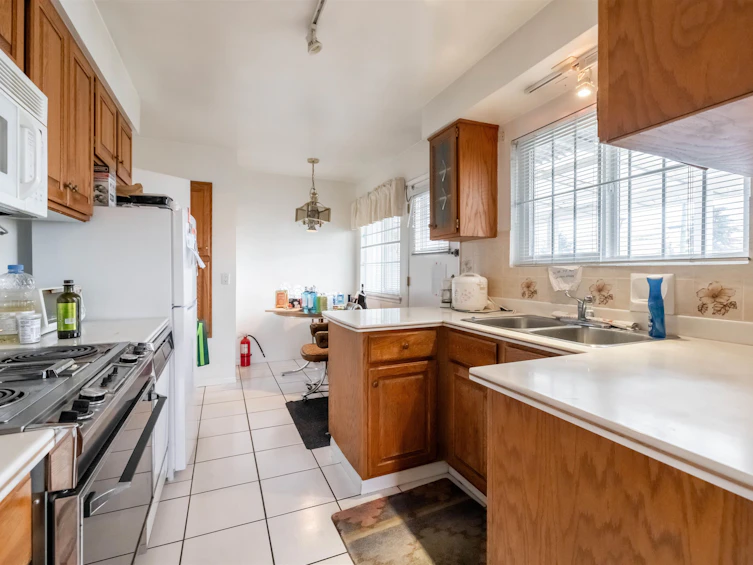 3692 E 24 Avenue, Vancouver, BC, V5R 1H1 - 20