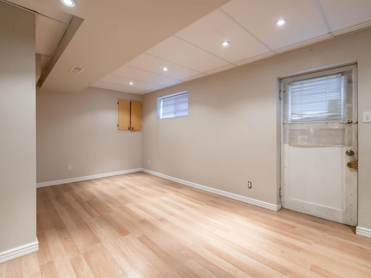 3692 E 24 Avenue, Vancouver, BC, V5R 1H1 - 37