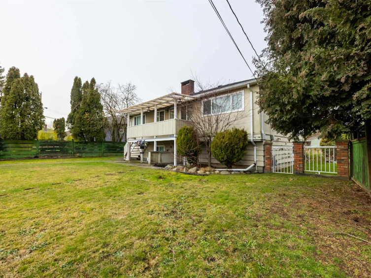 3692 E 24 Avenue, Vancouver, BC, V5R 1H1 - 10