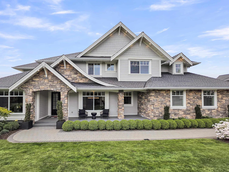 20037 2nd Avenue, Langley, BC, V2Z 0A3