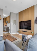 403 138 E Hastings Street