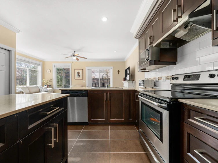 55-15399 Guildford Drive, Surrey, BC, V3R 7C6 - 17