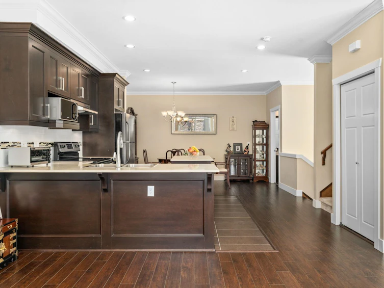 55-15399 Guildford Drive, Surrey, BC, V3R 7C6 - 10