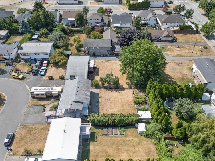 45267 Stirling Avenue, Chilliwack, BC, V2R 2M7 - 9