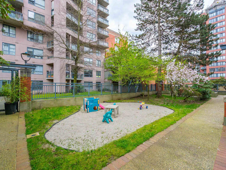 2202-289 Drake Street, Vancouver, BC, V6B 5Z5 - 32