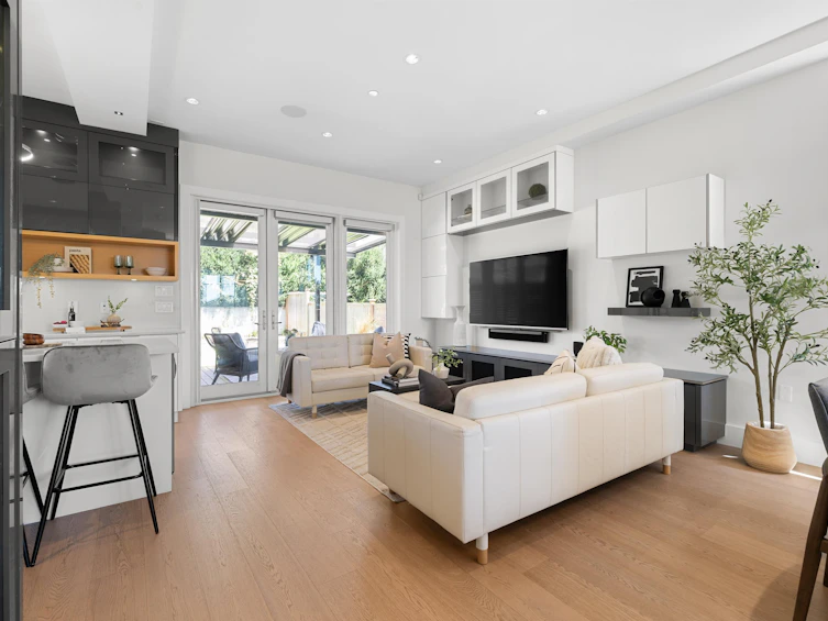 589 E 62nd Avenue, Vancouver, BC, V5X 2G3 - 8