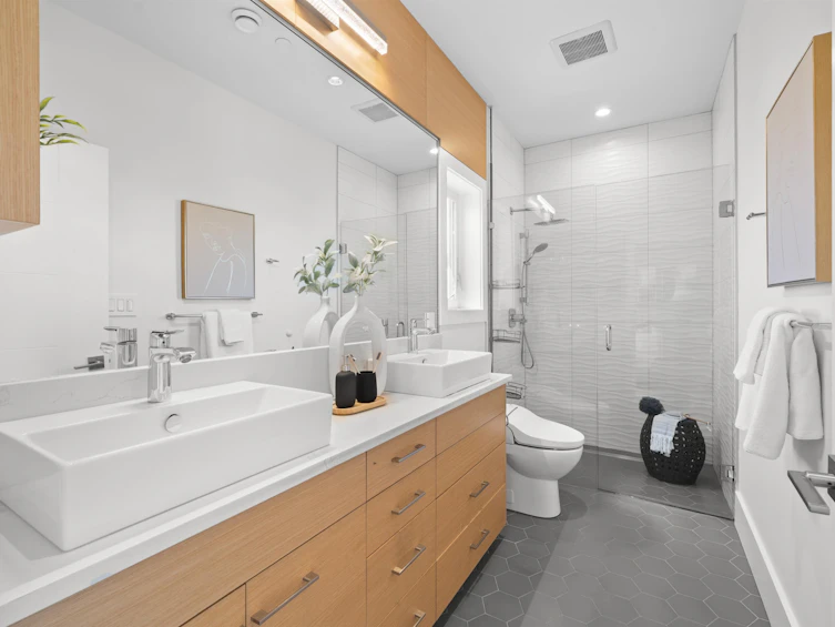 589 E 62nd Avenue, Vancouver, BC, V5X 2G3 - 17