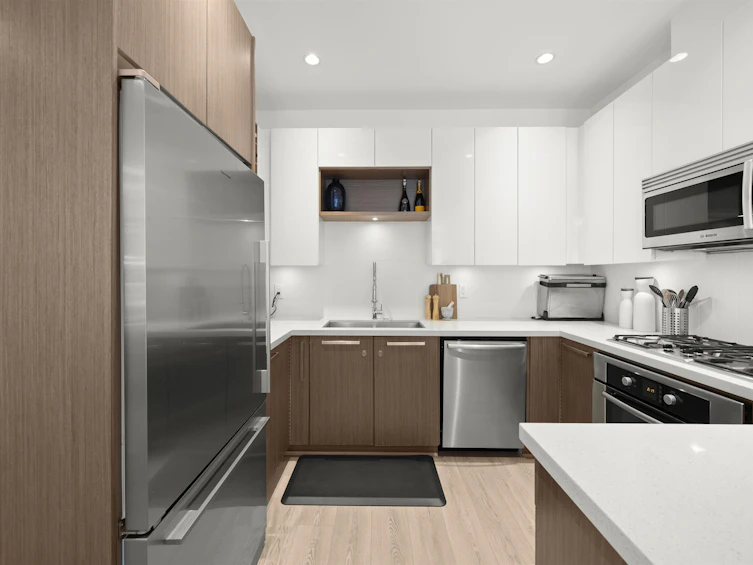 8438 Gladstone Street, Vancouver, BC, V5P 0B2 - 12