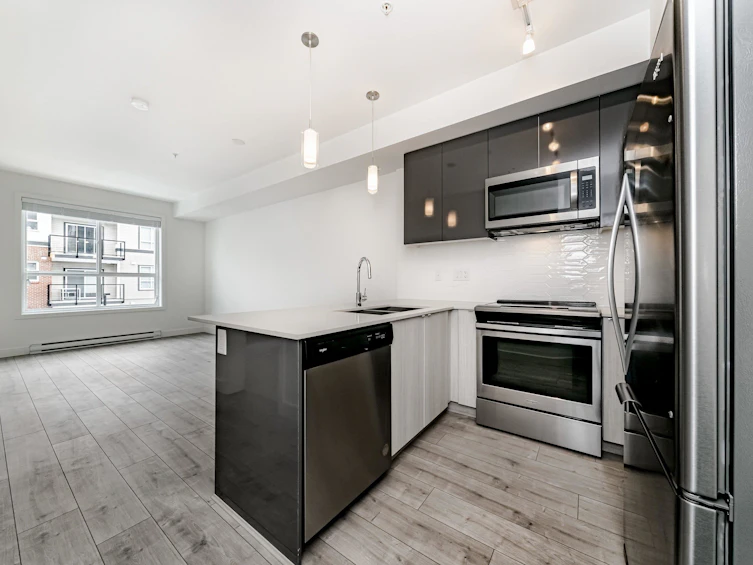 214-19567 64 Avenue, Surrey, BC, V3S 7H8 - 2