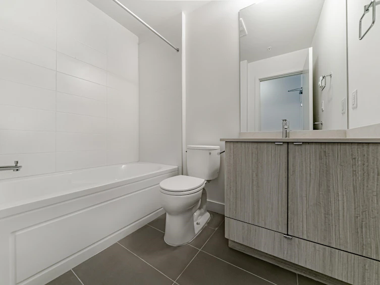 214-19567 64 Avenue, Surrey, BC, V3S 7H8 - 19