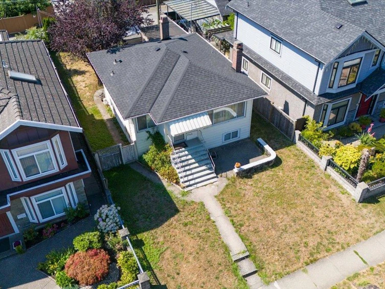 6949 Mckinnon Street, Vancouver, BC, V5S 3G4 - 7