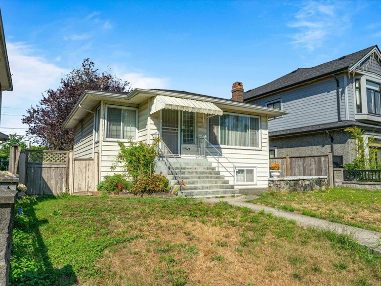6949 Mckinnon Street, Vancouver, BC, V5S 3G4 - 3