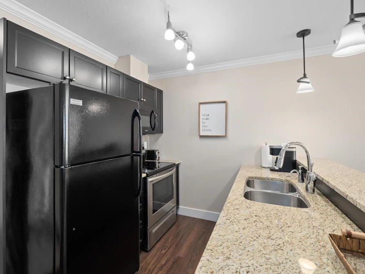 423-30525 Cardinal Avenue, Abbotsford, BC, V2T 0A8 - 12